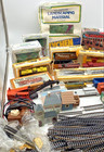 50  Model Train Lot Ho   N Scale Tyco Bachmann Lionel Mixed Engine Cars Building