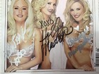 2 Nr-mt Playboy Magazines Girls Next Door Autographed Hugh Hefner 3 Girls 2006
