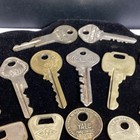 Vintage Mixed Lot Of 24 Metal Keys Brass Nickel Etc  Projects Crafts Etc   01
