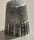 Antique Simons Bros Sterling Silver Thimble Panel   Scrolls Fluted Pattern Size9