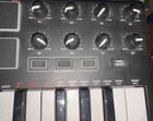 Akai Mpk Mini Mk2 25 Key Electronic Keyboard - Black red white