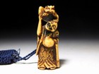 Gama Sennin Fine Carving Antler Netsuke Edo Original Netsuke Inro Antique
