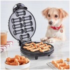  new  Dash Express Dog Treat Maker   Makes 8 Treats At Once