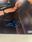 Anne Hathaway Signed 11x14 Photo Auto Beautiful Sexy Beckett Bas Coa