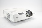Epson Powerlite 535w Projector Wxga Short Throw Hdmi Under 4600 Lamp Hours