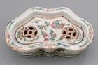 Antique Chinese Porcelain Cricket Box Famille Rose Butterflies Flowers Bat