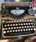 Antique Underwood Portable Standard 4 Bank Typewriter W  Faux Woodgrain Finish