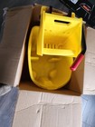 Rubbermaid Wavebrake Bucket   Wringer Combo 35 Qt Mop Bucket Commercial Grade