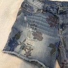 Time And Tru Womens Floral Blue Denim Cut-off Shorts Size 8 Mid Rise Pockets