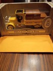 Ertl 1925 Crate Truck Coin Bank Pfaltzgraff Pottery 1 34 Scale Diecast Sealed
