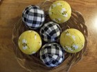 6 Homespun   Bees Rag Balls Farmhouse Tiered Tray Decor Bowl Basket Fillers new