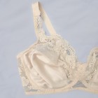 Vintage Light Pink  Off White Lace 1980   s Full Coverage  Wide Strap Witless Bra