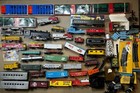 Estate Lot Vintage Toy Trains Bachmann Santa Fe Athearn 34 Trains   Accessories