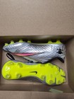 Hypervenom Silver Size 9