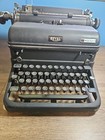 Royal 1940s Typewriter  circa 1948      Magic Margins     Antique    interior Decor