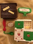 Strawberry Shortcake Vintage Kitchen Play Set Oven Accessories 80   s Toys Bd