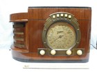 Stunning 1939 Zenith 6-s-322    stars And Stripes    Six Tube Table -serviced
