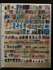Worldwide New Zealand  Stamp Collection In 2 Stock Pages - M u 1369