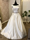 Elegant Wedding Dress Scoop Neck Satin Rhinestone A Line Sleeveless Bridal Gown