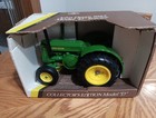 Ertl John Deere Model D Tractor On Rubber Nib 1 16 Scale