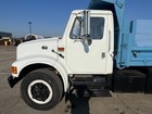2000 International 4700 4x2 Dump Truck
