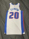 Detroit Pistons Wayne Ellington  20 Game Worn Jersey   Shorts 2018-19 Uniform