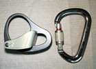 Petzl Reverso Belay Device-w  Petzl William Screw Lock Carabiner-set