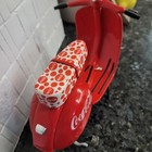1995 Vintage 10    Die Cast Coca Cola Red  Vespa Scooter    04334 Of 20 000