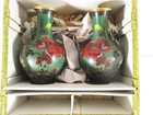 Lovely Matched Pair Chinese Green   Red Cloisonne Vases In Orig Box