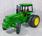 Vintage Ertl John Deere Big Green Tractor  584 1 16 Scale Die Cast Collectible