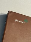 Brownie The Girl s Guide To Girl Scouting 3-ring Binder Handbook 2011 - Unused