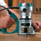 Makita Rd1101 2-1 4 Hp  D-handle Router Soft Start Feature For Smooth Start-ups