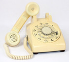 Western Electric Bell Systems Rotary Telephone Yellow Creme Model 500dm 1984 Vtg