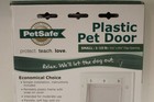 Petsafe Plastic Pet Door Small 1-15 Lb Dog Cat Flap Door wall Mount White New