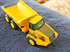 Hallmark Keepsake Ornament 2014 John Deere 250d Dump Truck Qx12683 - New In Box
