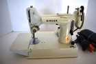 Vtg  1960 s Singer Model 221k Featherweight Sewing Machine W case   Accessories