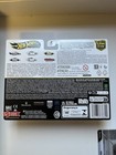 Hot Wheels Premium Toyota Chaser Jzx100   1989 Toyota Supra 2-pack White