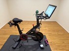 2018 Peloton Indoor Bike 21 5-in Screen  Weights    Power Cord     Great Condition