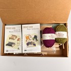 Schacht Cricket Loom 10    Rigid Heddle Complete With Two Booklets   Wool Yarn