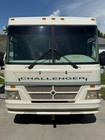 1995 Damon Challenger     32  Motorhome