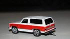 1983 Gmc Jimmy Sierra Classic W custom Wheels White red 1 64 Greenlight Ltd