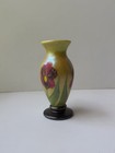 Orient   Flume Greg Held Iris Flower Iridescent Glass Footedvase Limited 112 300