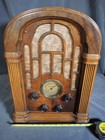 1935 Antique Atwater Kent Model 735 Wood Cathedral Tube Radio Excellent 