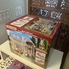 Calico Critters Cottage Play Set Home 2 Story Dollhouse 25 Pc Playset Doll House