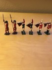 Britains Vintage Set Of 6 Beefeaters And Life Guards Trumpeters