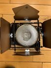 Lowel Omni-light Flood Light W barn Door  Screen  Power Cord  Lamp