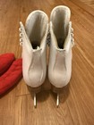 Jackson Mystique Girl s White Figure Ice Skates Size 2-m Barely Used