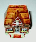 Limoges Box - Old-fashioned Red Rural School House - Back To School - Horse Shoe