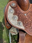 Lightly Used 16  Double T Western Show Saddle W silver Horn  Tooled Leather