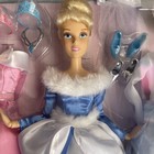 New   Disney Store  Cinderella Boutique  Set Doll And Dresses